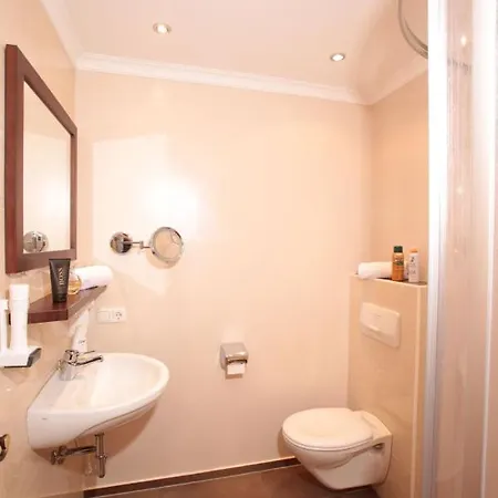 Landgasthof Zum Sagwirt 4* إيغستات